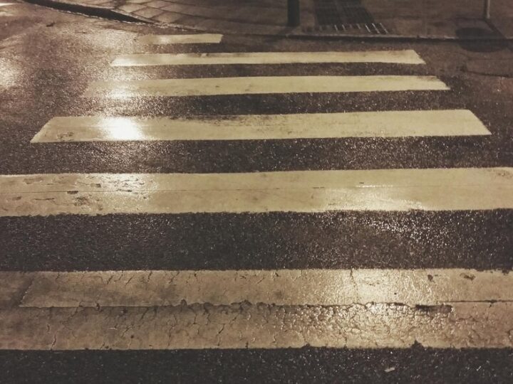 Bezpieczne Dni Babci i Dziadka: Kluczowe zasady ochrony seniorów