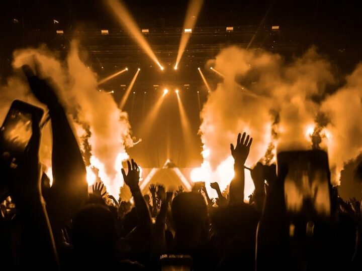 Kolędowe Talenty w Bojszowach: Przegląd Zespołów na Żywo