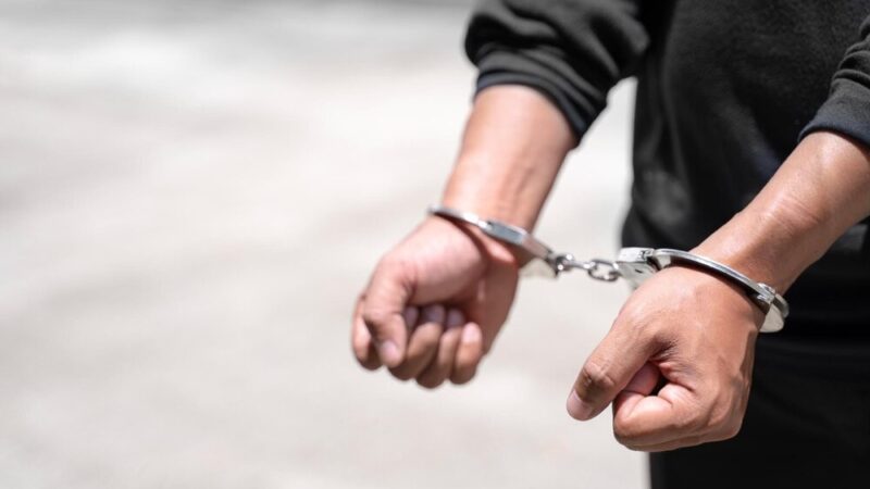 Uczniowie z Lędzin odkrywają tajniki pracy policji w Bieruniu